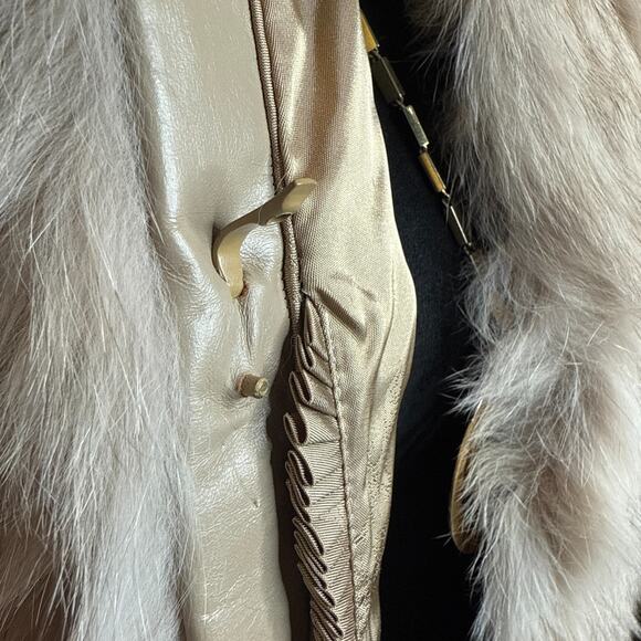 Vintage SAGA Fox Fur Coat Beige Blonde Made in Korea Size 8 Genuine Real Fur - Picture 6 of 16